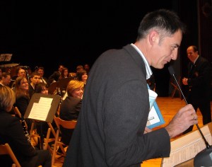 Estreno del Pasodoble "Periodista Perez Gil". Fotografía de Diario Información.