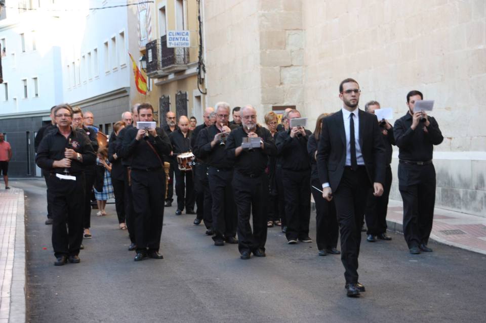 Pasacalles 10º Aniversario Colla "Los Amigos". Fotografía de Eduardo Gómez