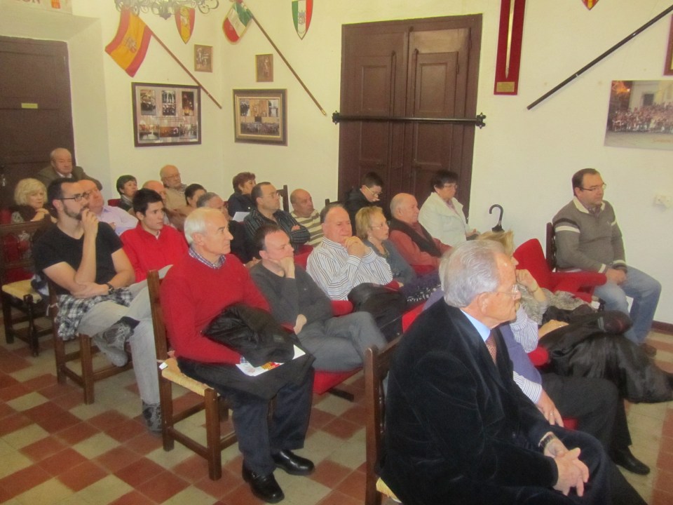 Público Conferencia Vicente Vázquez (2). 775 aniversario muerte de Don Artal de Alagón. Alagón, 15 de noviembre de 2014.